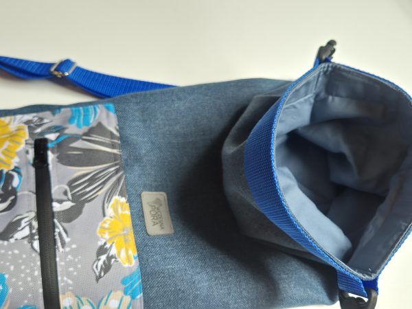 Pokrowiec na matę do ćwiczeń - PoNichToSpływa - Niebieskość i kwiaty - obrazek 2